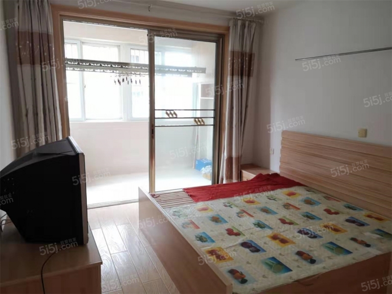 巢丰苑 3室2厅1卫