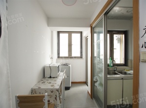 京城豪苑 1室1厅1卫 京城豪苑 1室1厅1卫