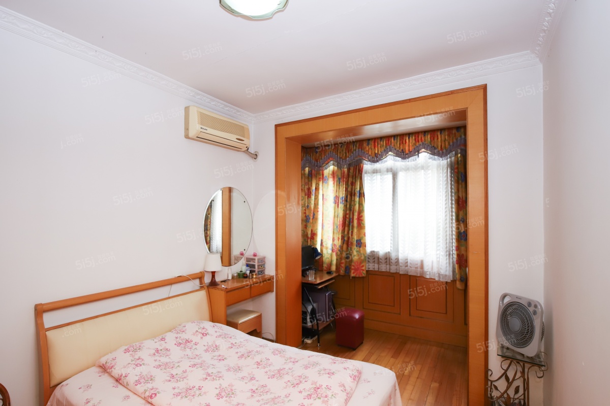 潍坊一村，42平方，诚心出售，看房方便，一室半户型。