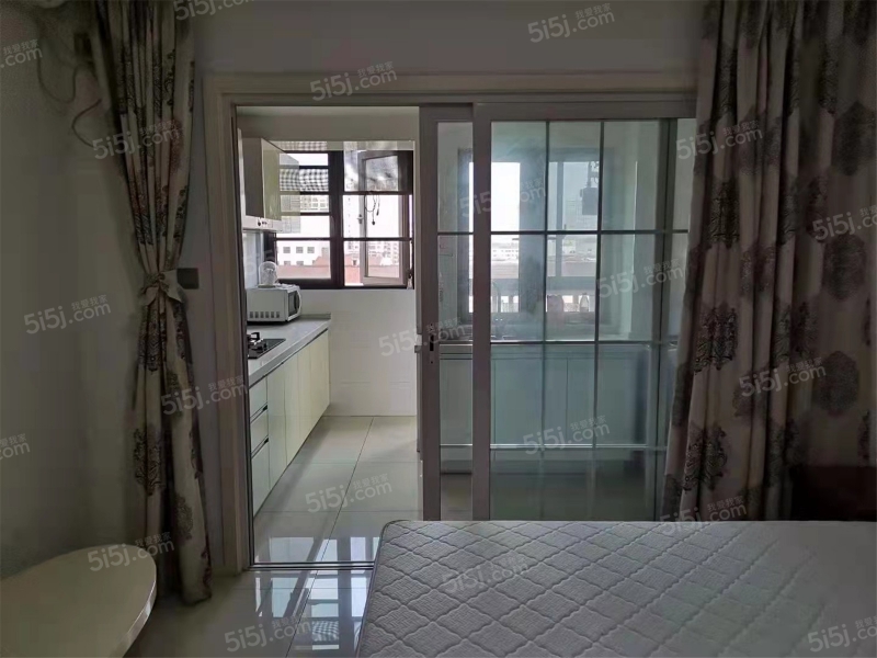 京城豪苑 1室1厅1卫