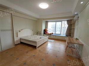 宝龙城市广场 1室1厅1卫 宝龙城市广场 1室1厅1卫