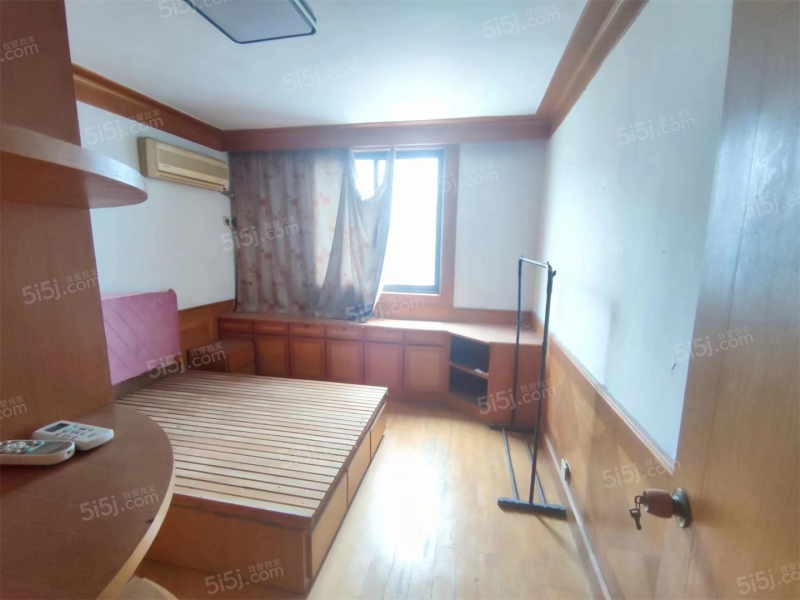 翠竹南区 2室1厅1卫 翠竹南区 2室1厅1卫