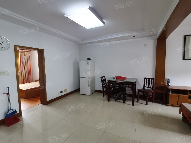 泰山三村 2室2厅1卫 泰山三村 2室2厅1卫